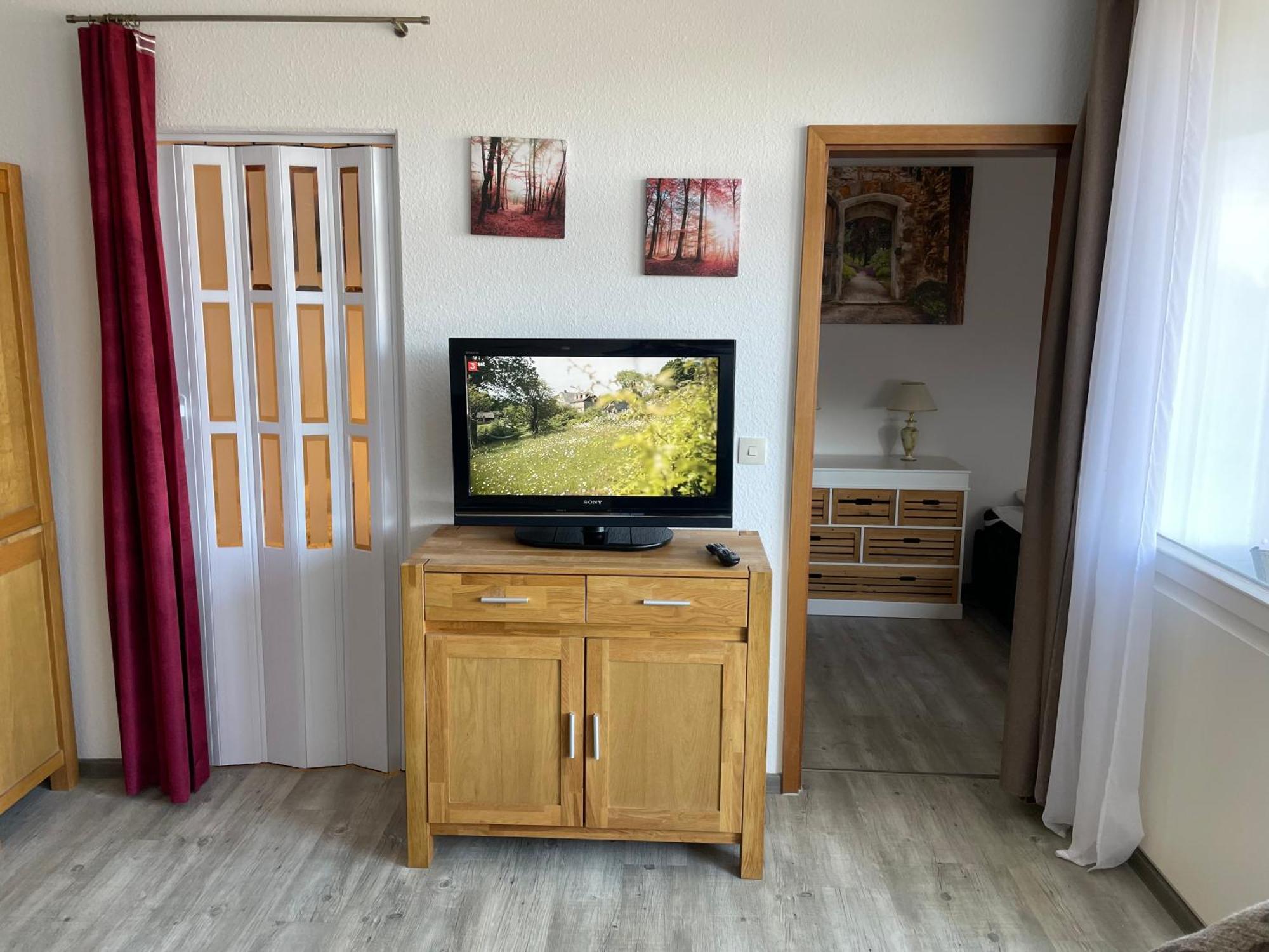 Apartment Wohnunghahnenkleeld
